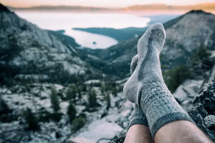 what-socks-do-you-wear-with-combat-boots